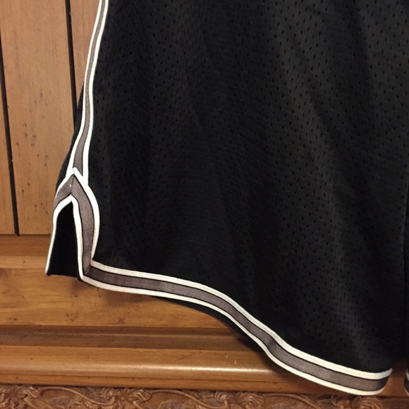 Nike Shorts - Picture 4 of 4